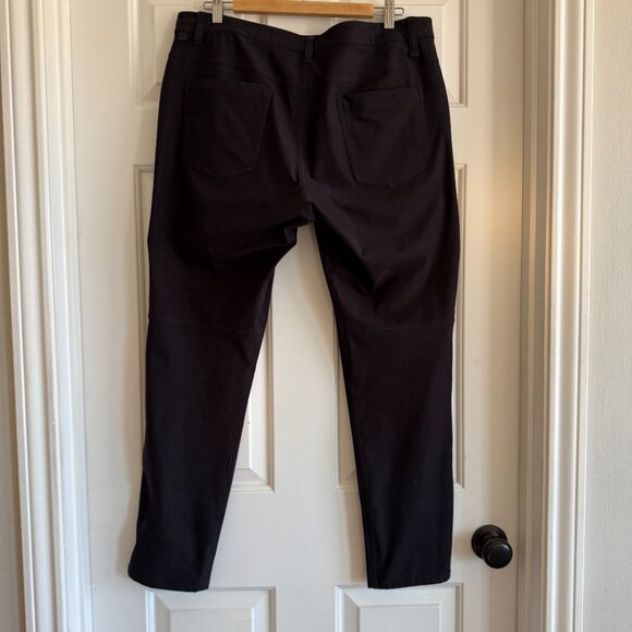 EUC Lululemon ABC pant - men's size 38 with 31-inch inseam - Black - Picture 9 of 9
